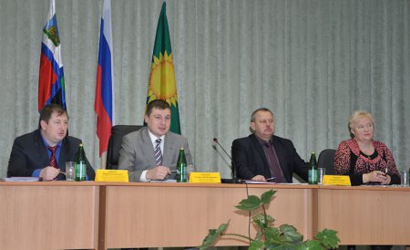 На выездном заседании коллегии при главе администрации Алексеевского района в с. Жуково 